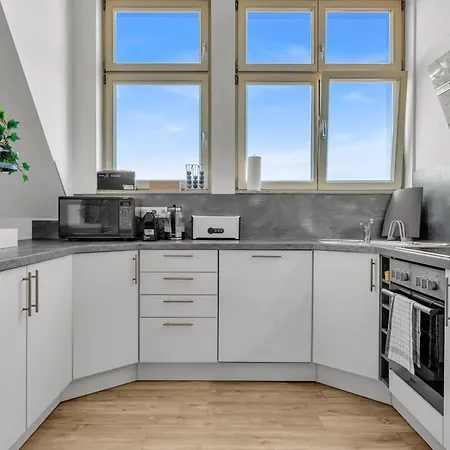 Mint - Urban Factory Loft - Weissensee ברלין