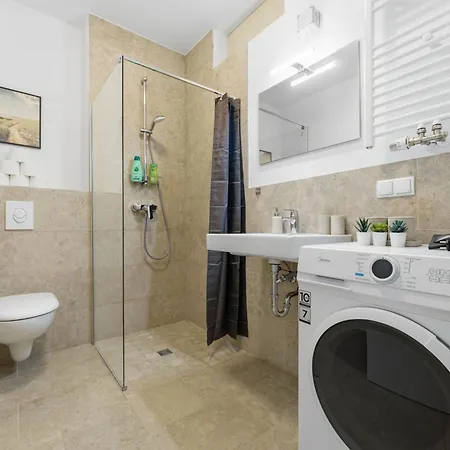 Mint - Urban Factory Loft - Weißensee Apartment *