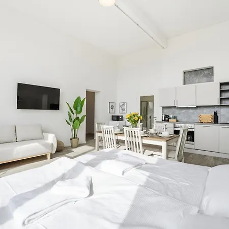 Mint - Urban Factory Loft - Weißensee Apartment *