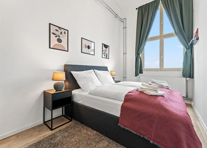 Mint - Urban Factory Loft - Weissensee ברלין