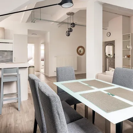 Mint Ueber Der Stadt Parken Kueche Wifi Appartement *